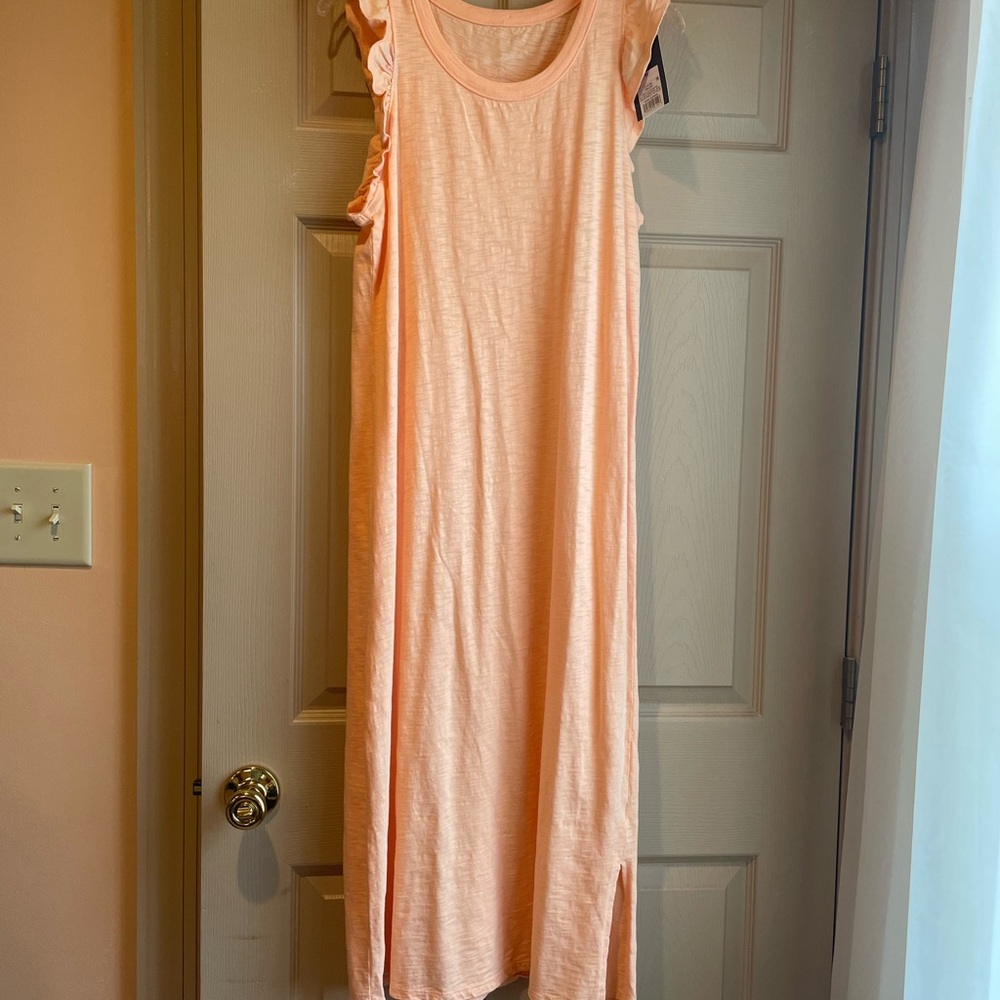 Universal Thread Peach‎ Sleeveless Long Dress w/Side Slits, NWT, Size Medium